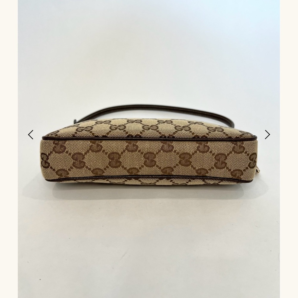 Gucci Brown Monogram Shoulder Bag - Picture 7 of 13